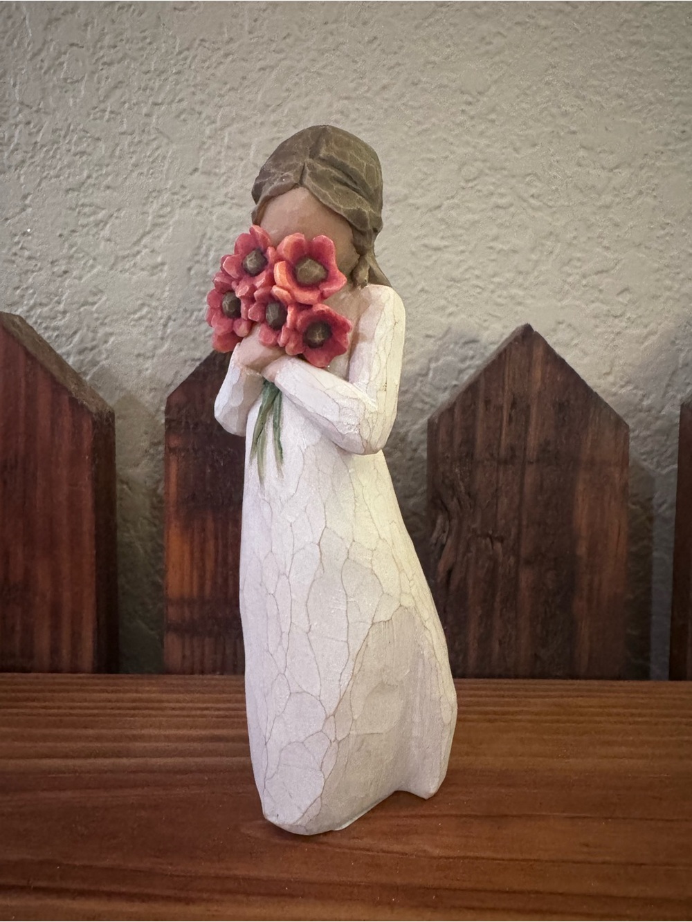 Willow Tree Woman With Flowers Figurine Susan Lordi Signed 2009 6in